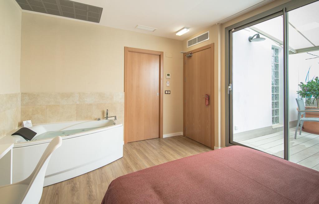 Deluxe Double Room Balcony
