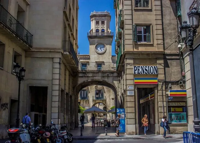 Pension Ayuntamiento Alicante